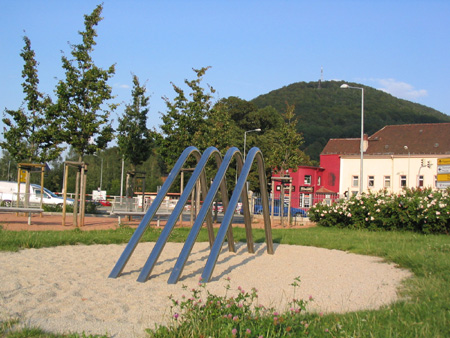 Freital Wiesengrten - Edelstahlbogen